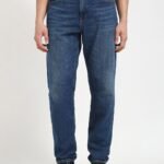 Men Relaxed Fit Low Distress Light Fade Jeans