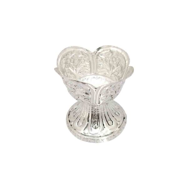 Flower Design Brass Diya - Image 4